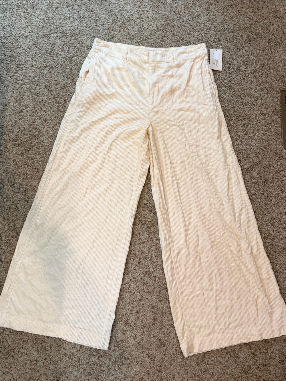NWT Universal Thread Women Corduroy Wide Leg Pants Cream Off White Size 14